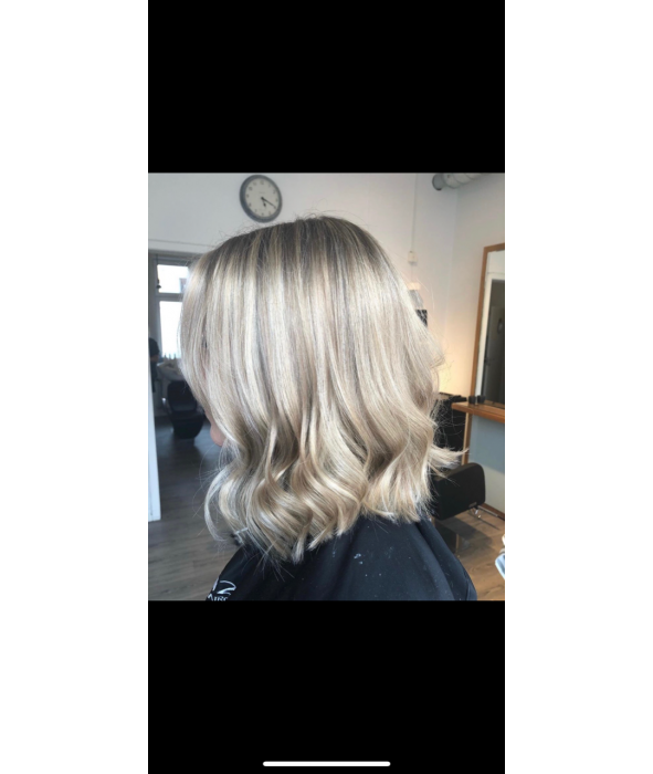 Frisör i Värnamo - Klippateljén - Blondering 8